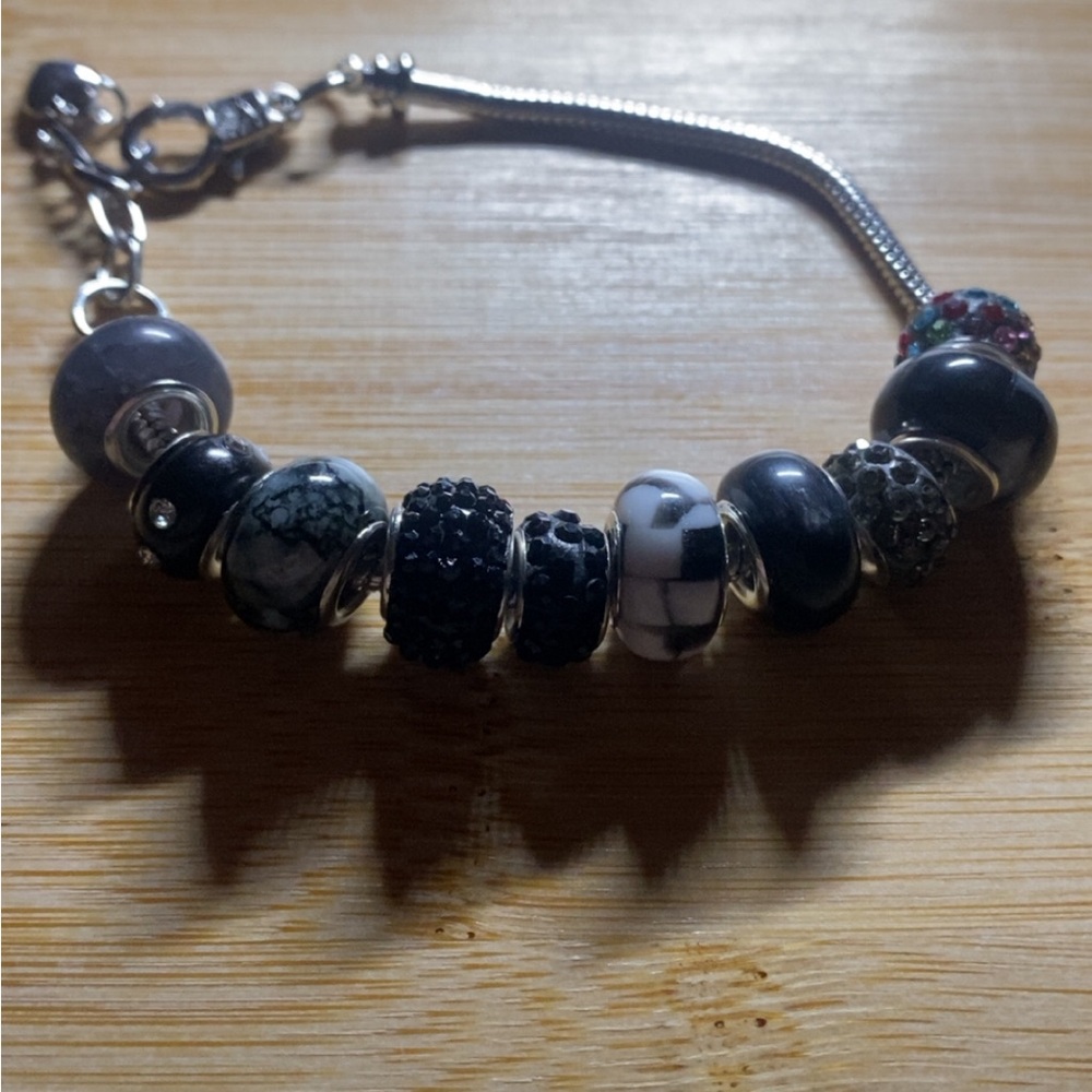 Elegant Black and grey European bead Bracelet